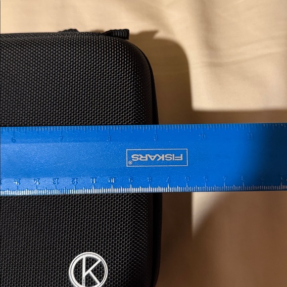 Black GoPro Hard Shell Case - Picture 4 of 5